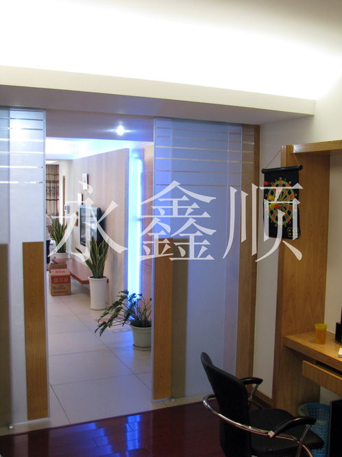 100㎡現代簡約一居裝修案例 福州門業精選搭配，打造通透生活空間